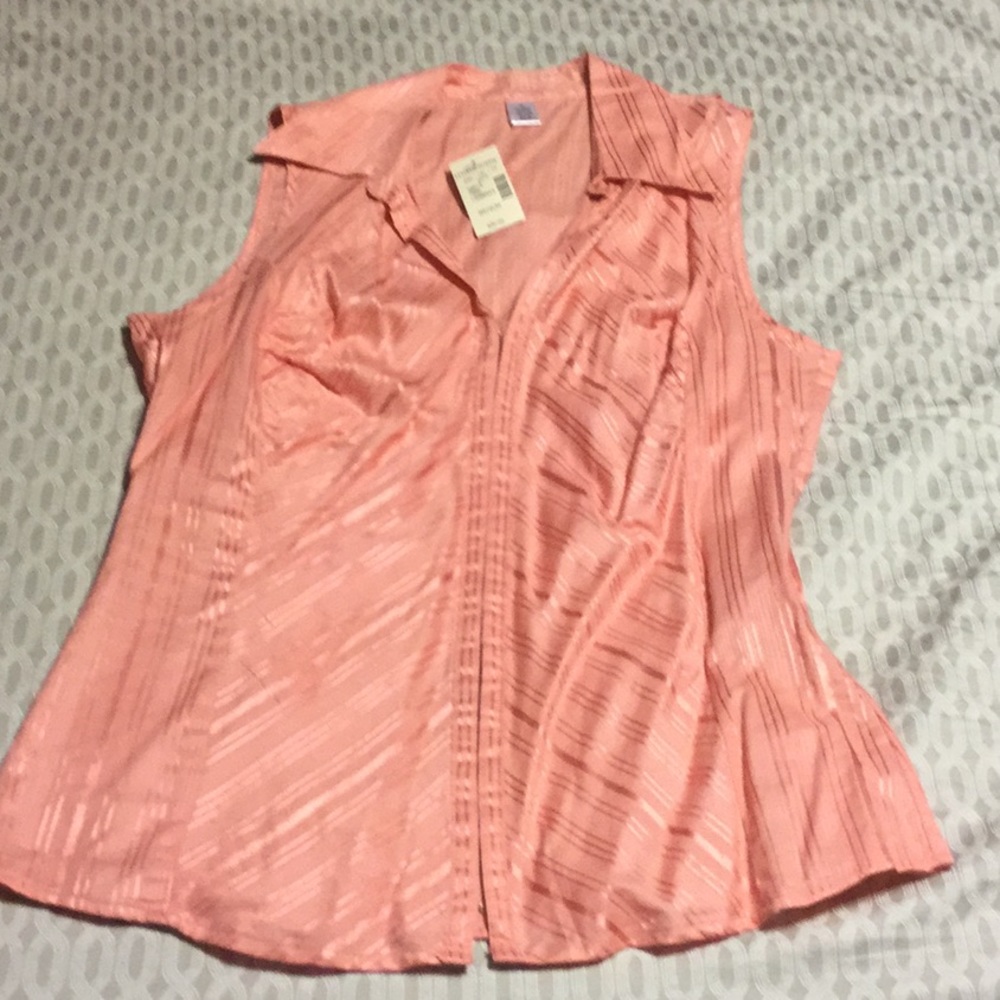 Maurice’s pink sleeveless top
